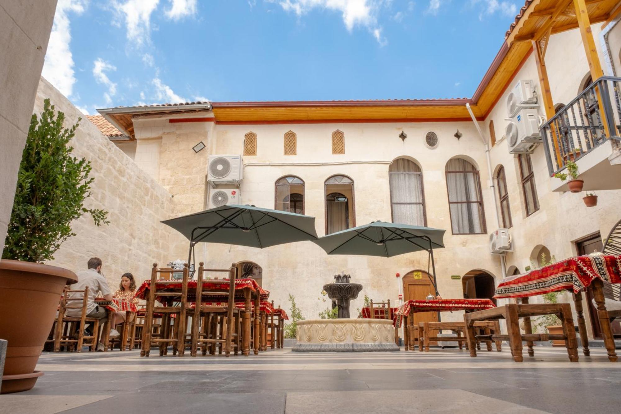 Dostlar Konagi Hotel Sahinbey Exterior photo
